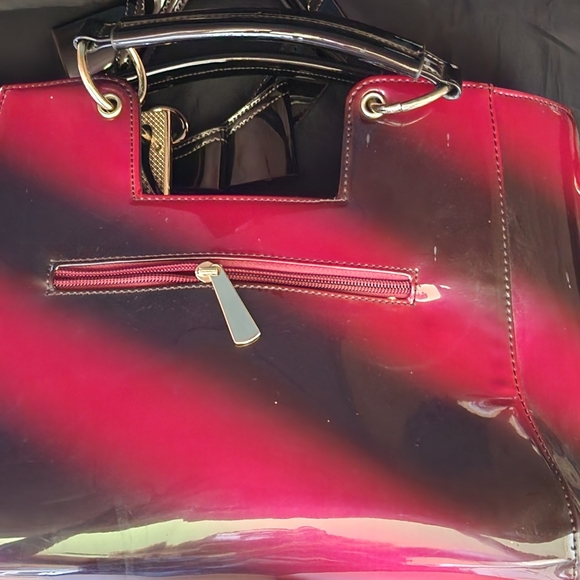 Amy & Joey Handbag - Picture 2 of 9